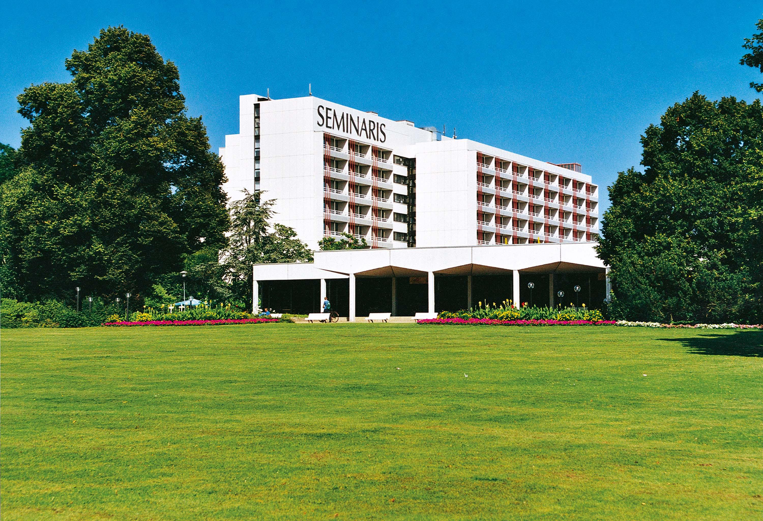 Seminaris Hotel Lueneburg Екстериор снимка
