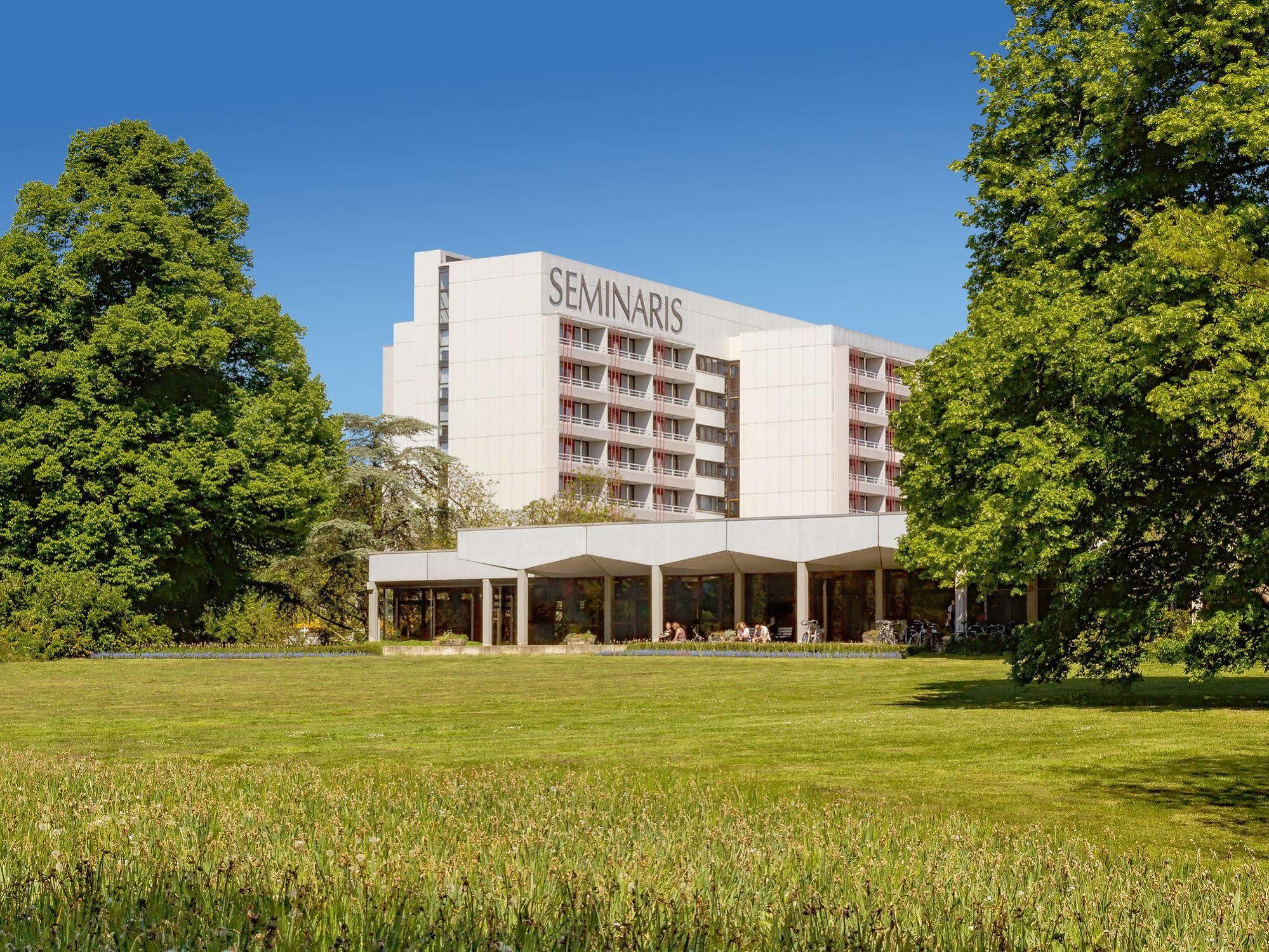 Seminaris Hotel Lueneburg Екстериор снимка
